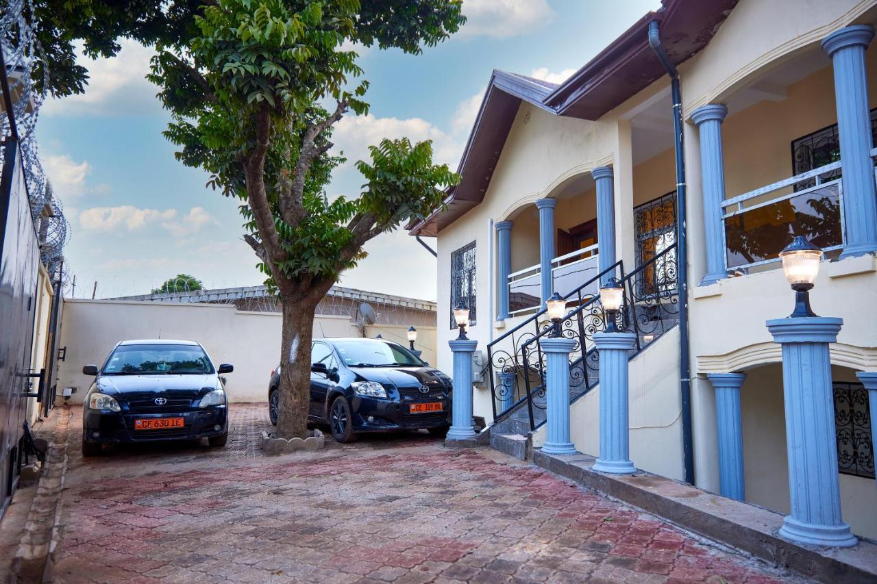 Residence Noumsi Yaoundé Exteriör bild