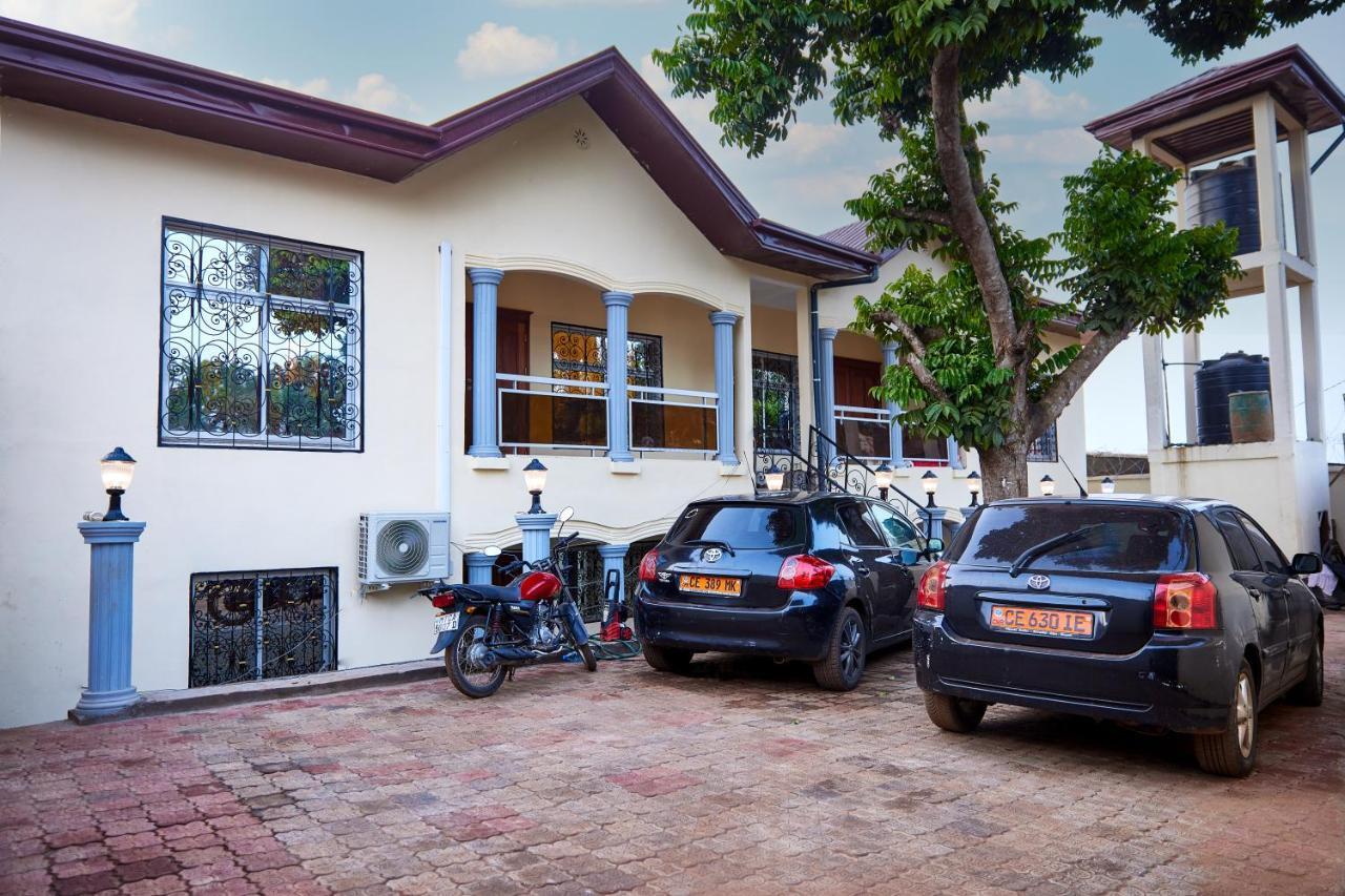Residence Noumsi Yaoundé Exteriör bild